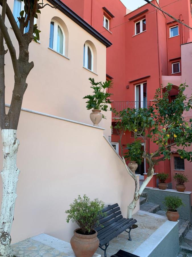 Dimora Del Leone Gaeta Bed and Breakfast Εξωτερικό φωτογραφία