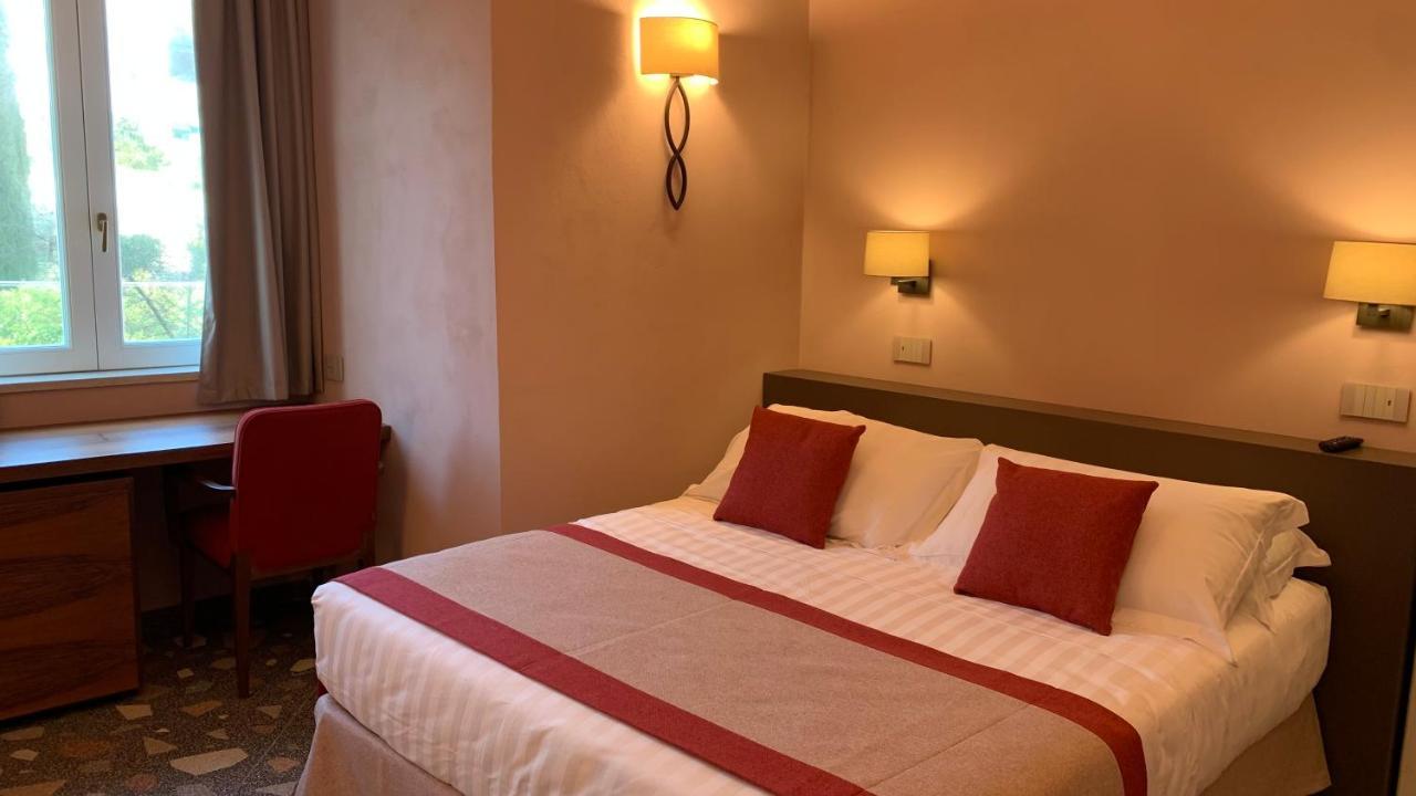 Dimora Del Leone Gaeta Bed and Breakfast Εξωτερικό φωτογραφία