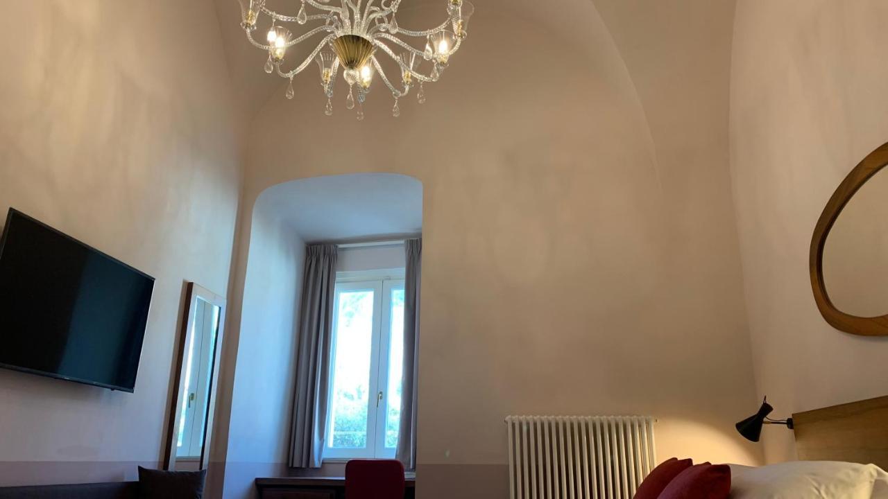 Dimora Del Leone Gaeta Bed and Breakfast Εξωτερικό φωτογραφία