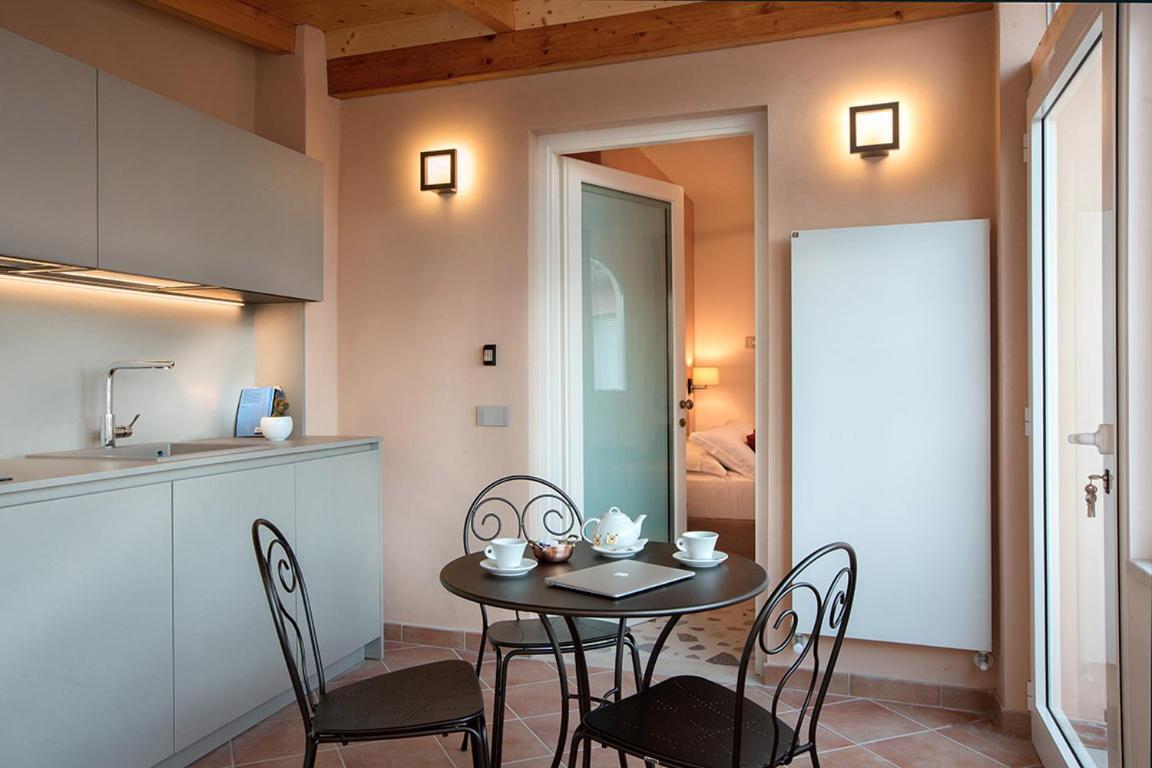Dimora Del Leone Gaeta Bed and Breakfast Εξωτερικό φωτογραφία